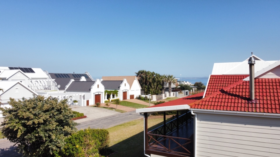 5 Bedroom Property for Sale in Hersham Western Cape